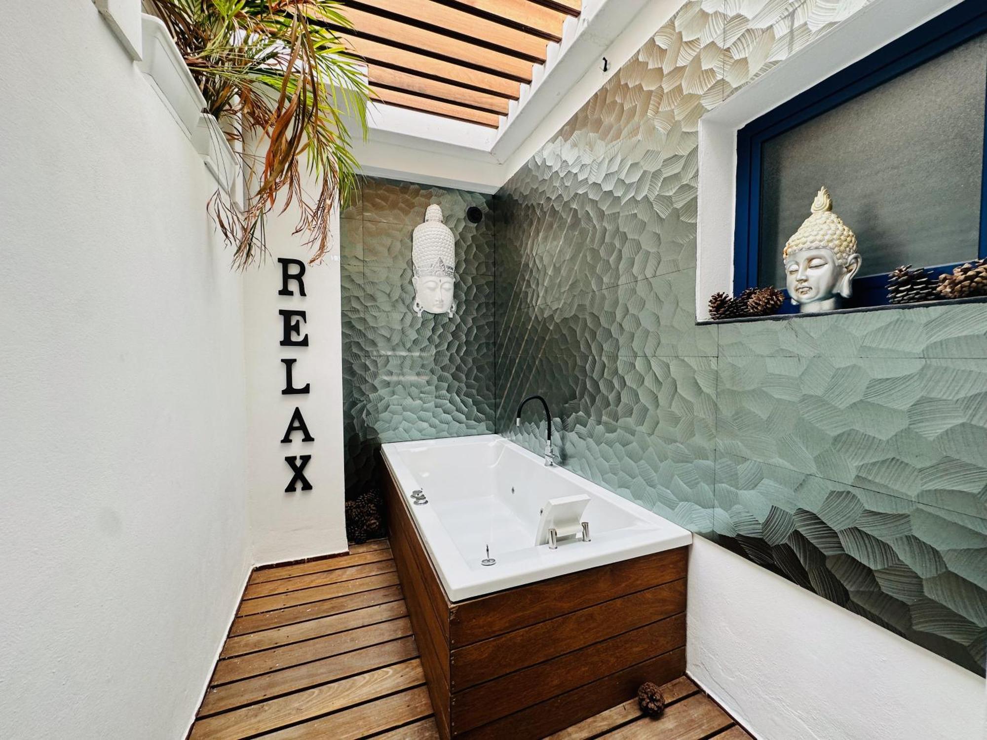 Pambnb - Chic Beachside Apartment Playa San Juan エクステリア 写真