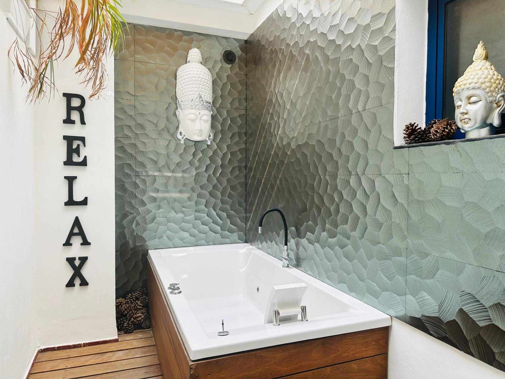 Pambnb - Chic Beachside Apartment Playa San Juan エクステリア 写真
