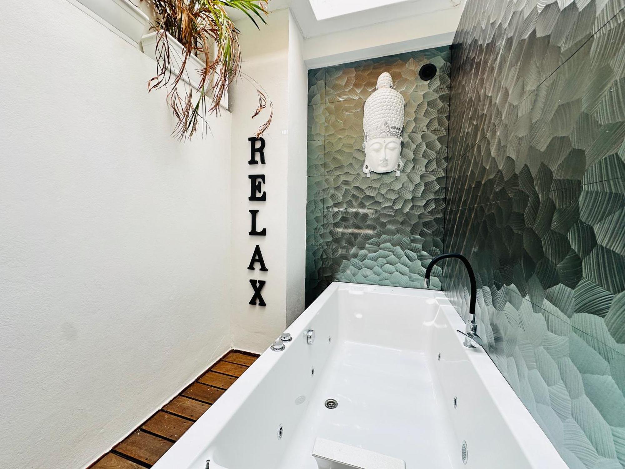 Pambnb - Chic Beachside Apartment Playa San Juan エクステリア 写真
